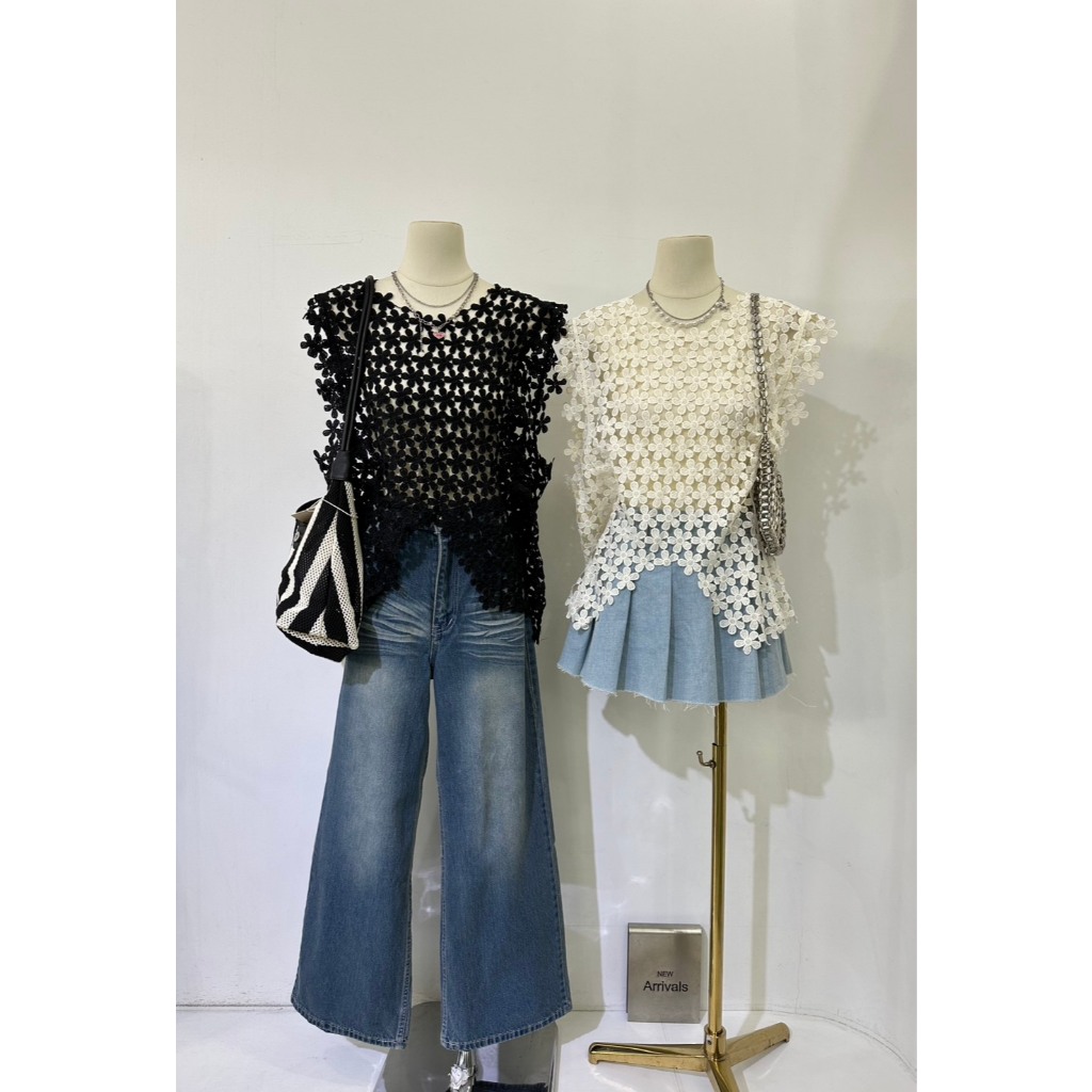 Premium Floral Lace Top เสื้อลูกไม้ถักดีไซน์พรีเมี่ยม งานละเอียด ลายดอกไม้สามมิติเน้นๆ