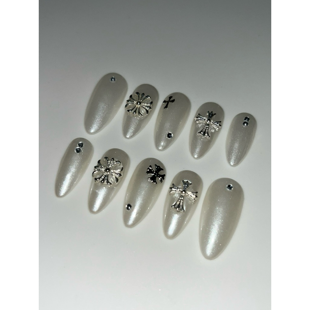 press on nails -  ༒🪦