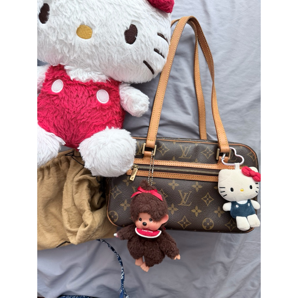 LV cite mm vintage..