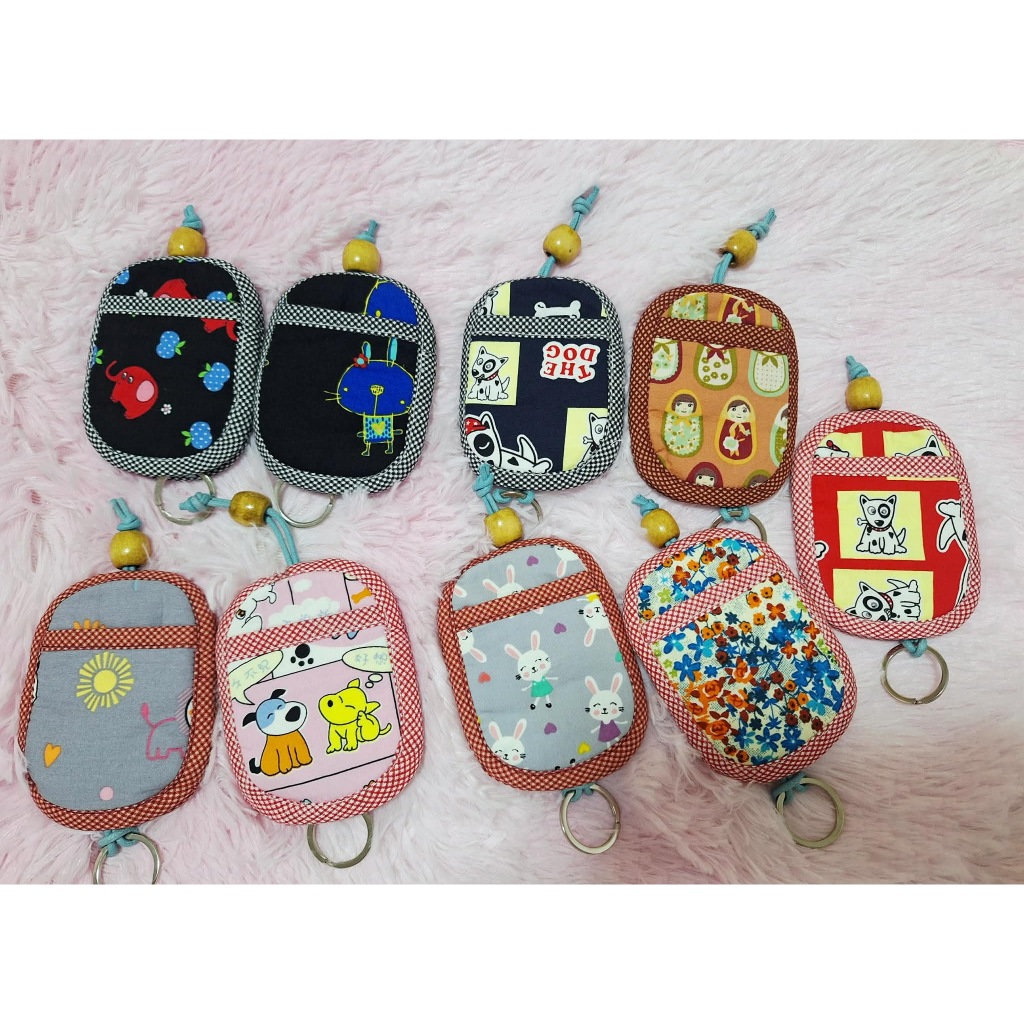 กระเป๋าเก็บกุญแจ Hand made  ขนาด 3x4 นิ้ว
