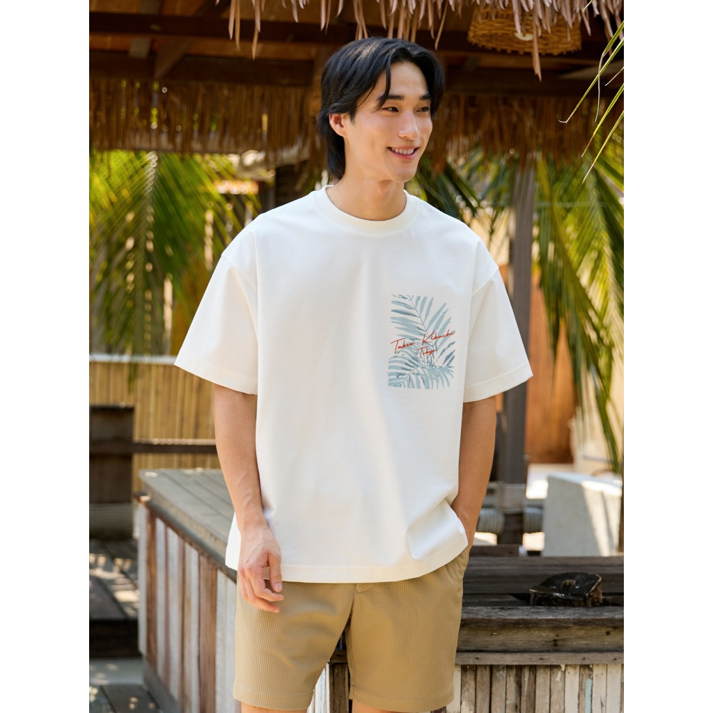 TAKEO KIKUCHI เสื้อยืดคอกลม UV-CUT SILK SCREEN PALM LEAVES TEE