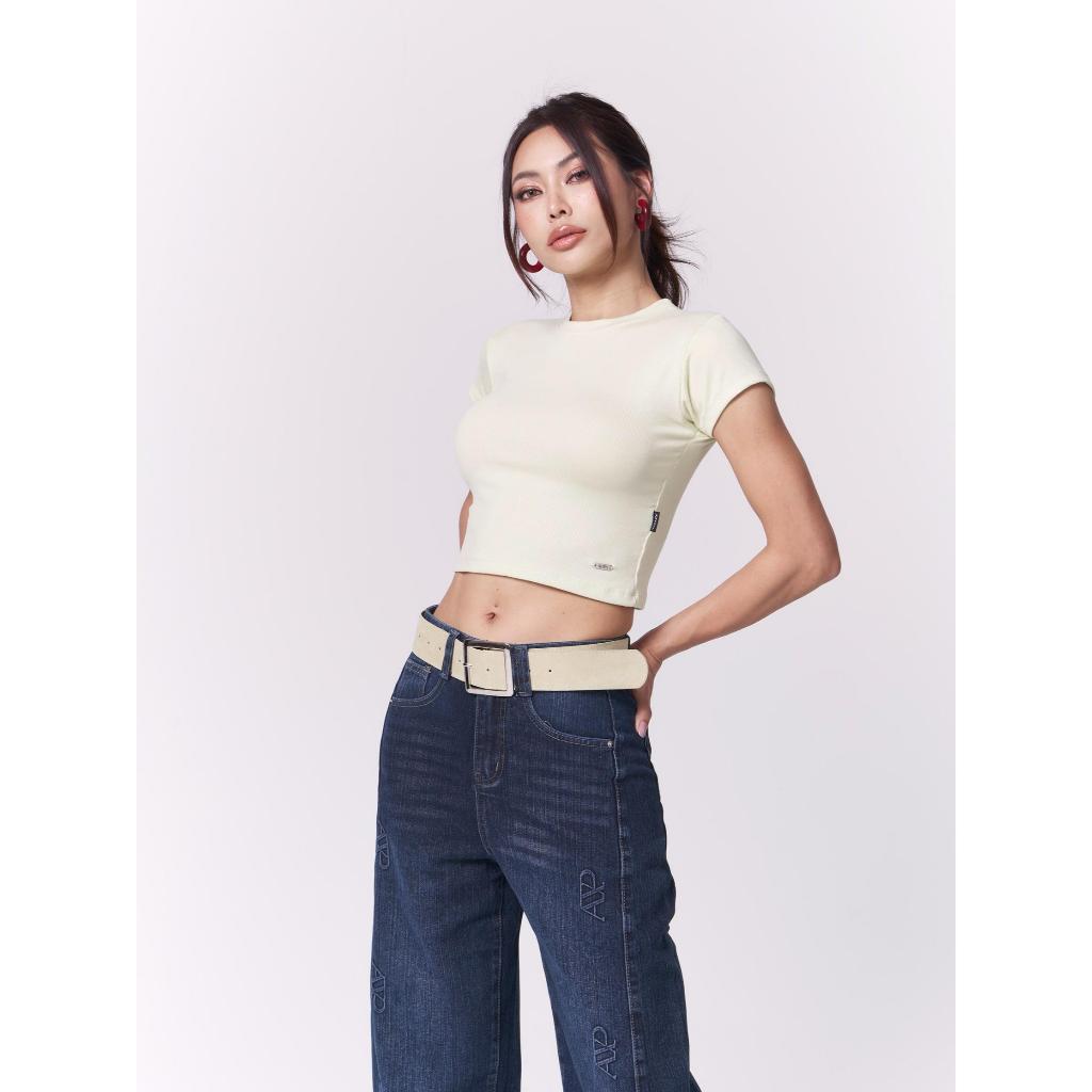 Atipashop - Easy Babe Top | เสื้อยืดผ้าร่อง ยืดเยอะ ใส่สบาย ดีเทลป้ายเเท็ก