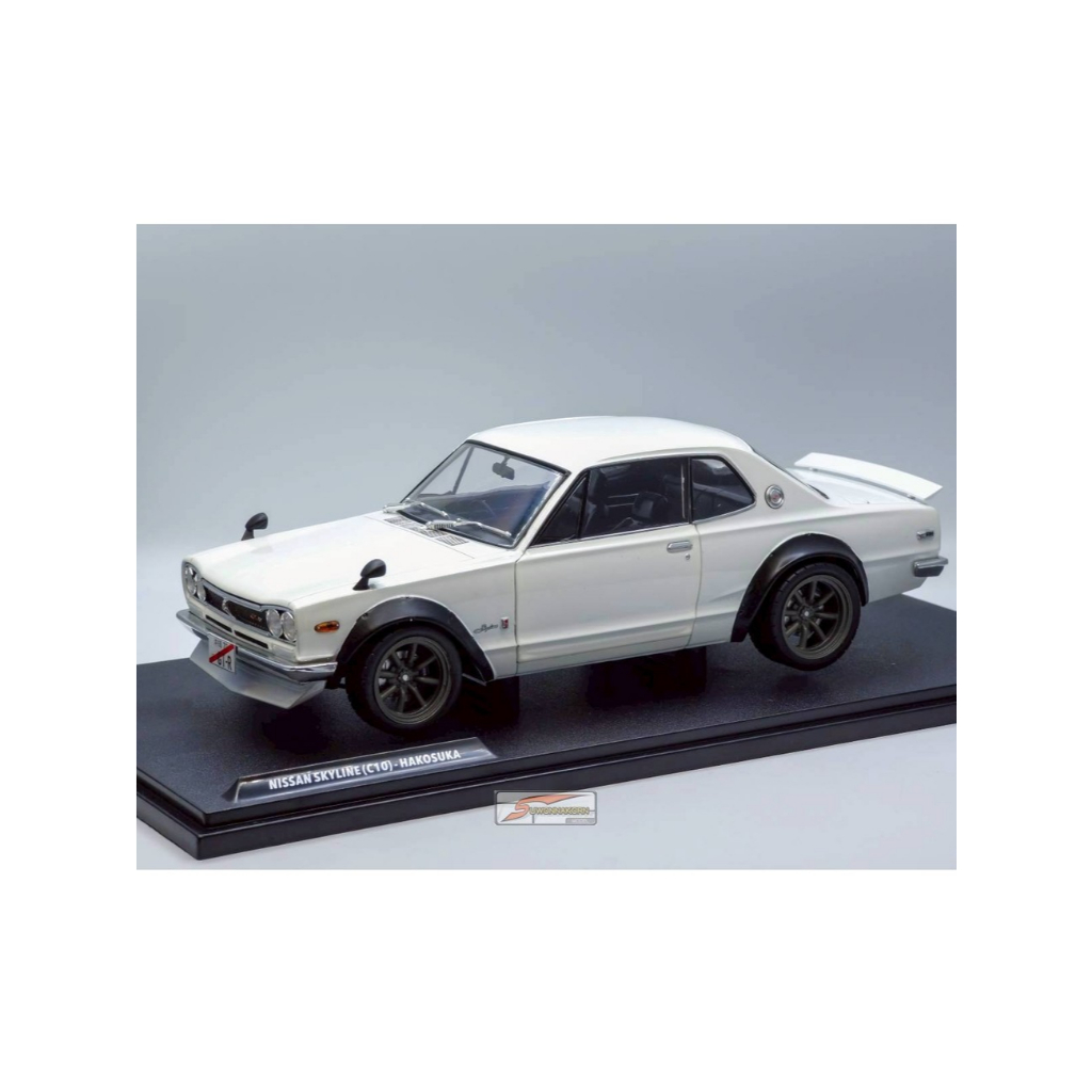 Solido S1813001 1/18 NISSAN SKYLINE (C10) HAKOSUKA SOLIDO WORKS PEARL WHITE 1970