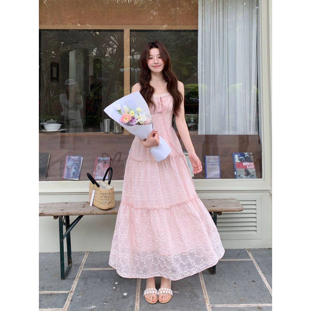 Mogwany พร้อมส่ง M / Monica Daisy Dress เดรสทรงสวย ลายดอกไม้ ใส่เที่ยว น่ารักมาก เก็บโค้ดหน้ากิจกรรม