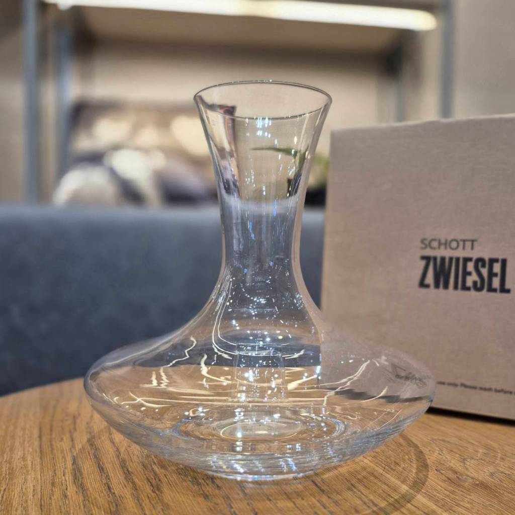 SCHOTT ZWIESEL BANQUET DECANTER 750 ML.