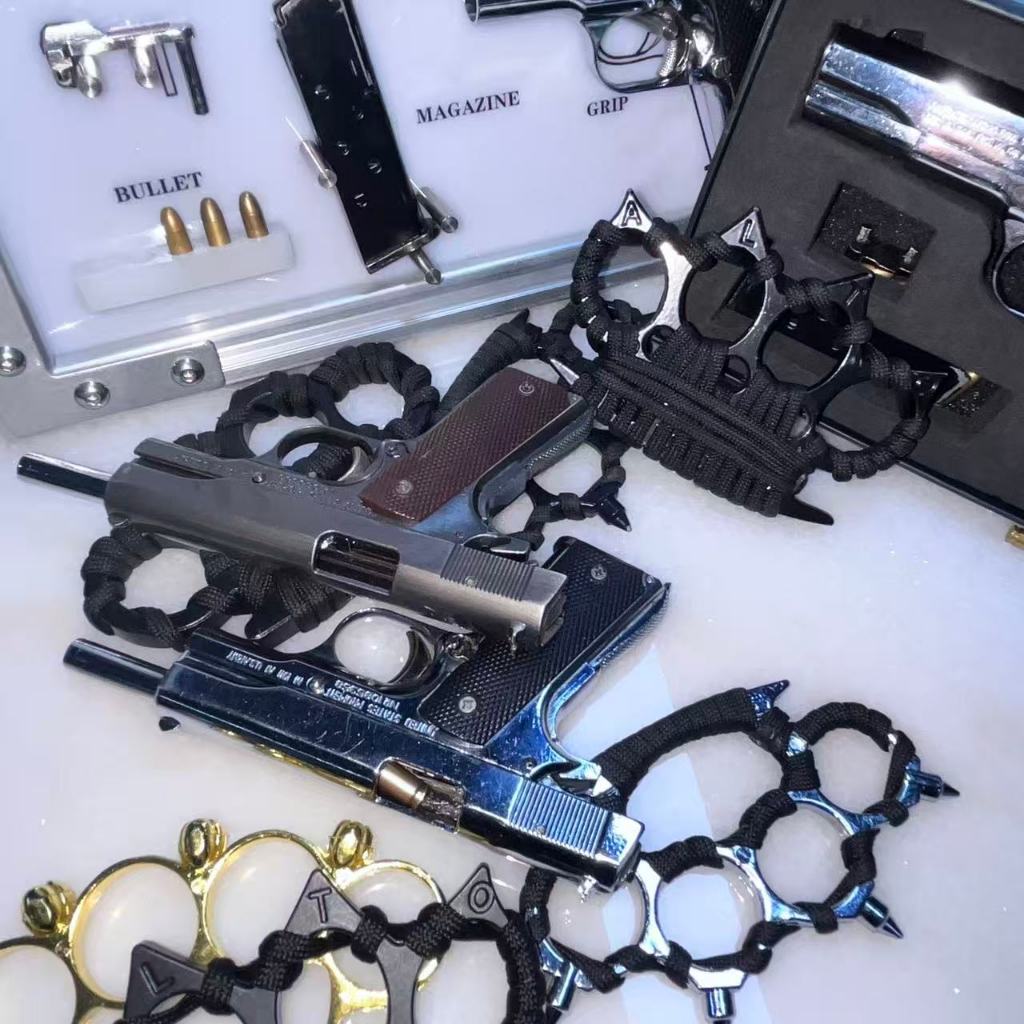 COLT M1911 1:2.05 โมเดลโลหะมินิ คุณภาพพรีเมียม ไม่มีฟังก์ชัน สำหรับตกแต่ง