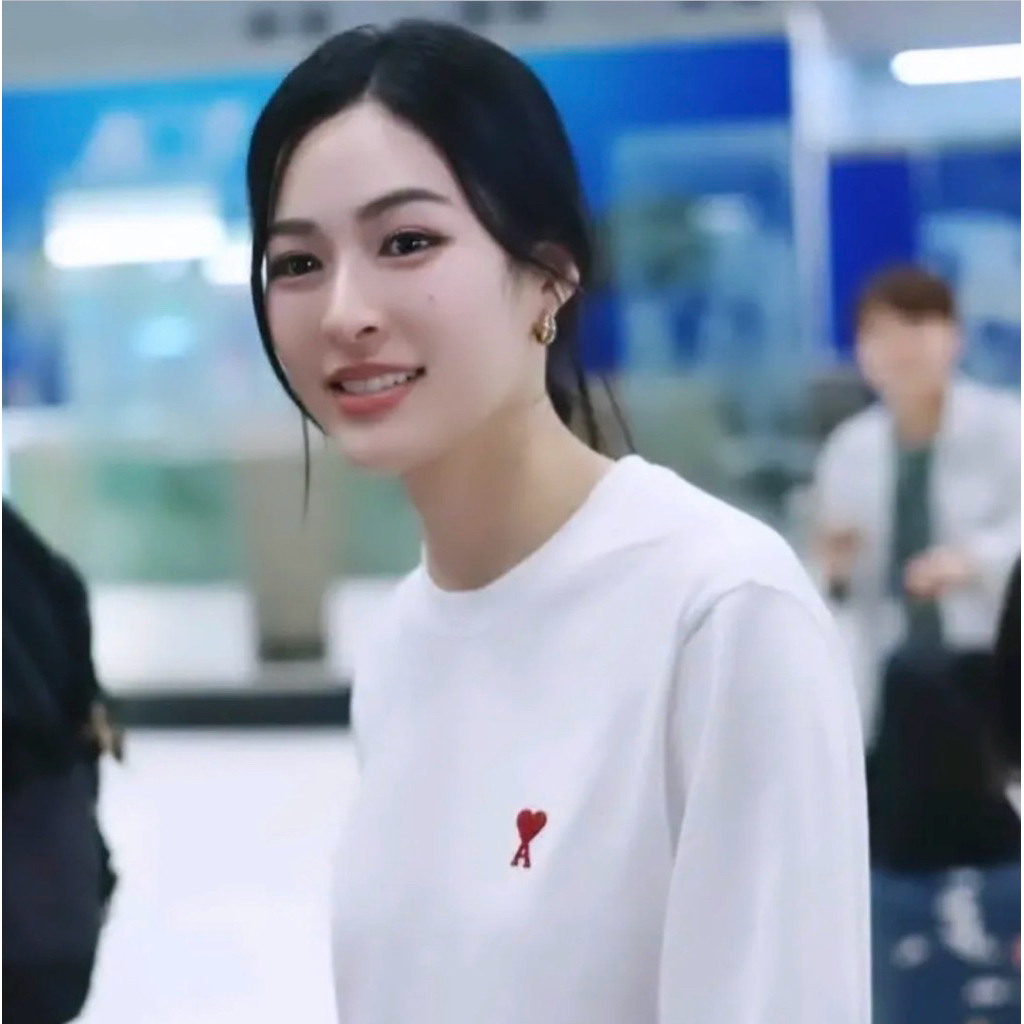 AMI PARIS TSHIRT/AMI Tank top พร้อมส่ง ของแท้ แมสได้ เสื้อยืด/เสื้อกล้าม /เสื้อแขนยาว