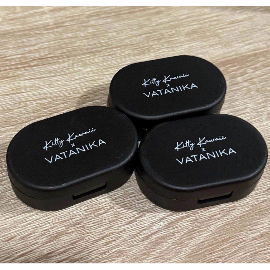 ตลับคอนแทคเลนส์ kitty cawaii x Vatanika ของใหม่มาพร้อมกระจก