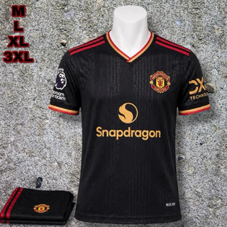 ชุดฟุตบอลผู้ชาย MU ฤดูกาลใหม่ล่าสุด 2026 มีไซส์ M ถึง 3XL มีเสื้อพร้อมกางเกง