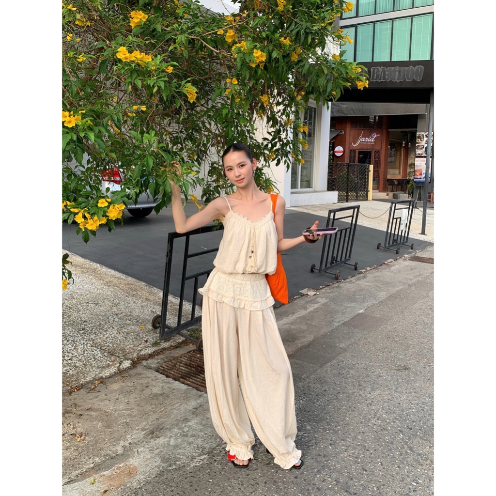 ✨Camisole Tank Top and Flowy Jogger Pants✨ ชุดเข้าเซ็ต เสื้อสายเดี่ยว+กางเกงขาจั๊มป์ สไตล์เกาหลี