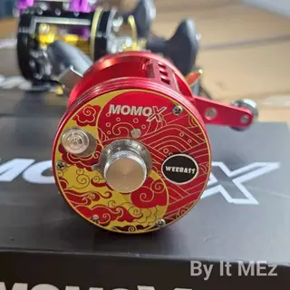 [ ของแท้ ] รอกเบท Weebass MOMO-X V.2 4+1BB เฟรมอลูมิเนียม CNC เฟืองทองเหลือง เบรก 9.5KG จุสายเยอะ