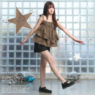 Seren_SP129 เสื้อสายเดี่ยวลายสก็อต แต่งระบาย ผูกโบว์อก โลโก้เหล็กสุดปัง สไตล์เกาหลี