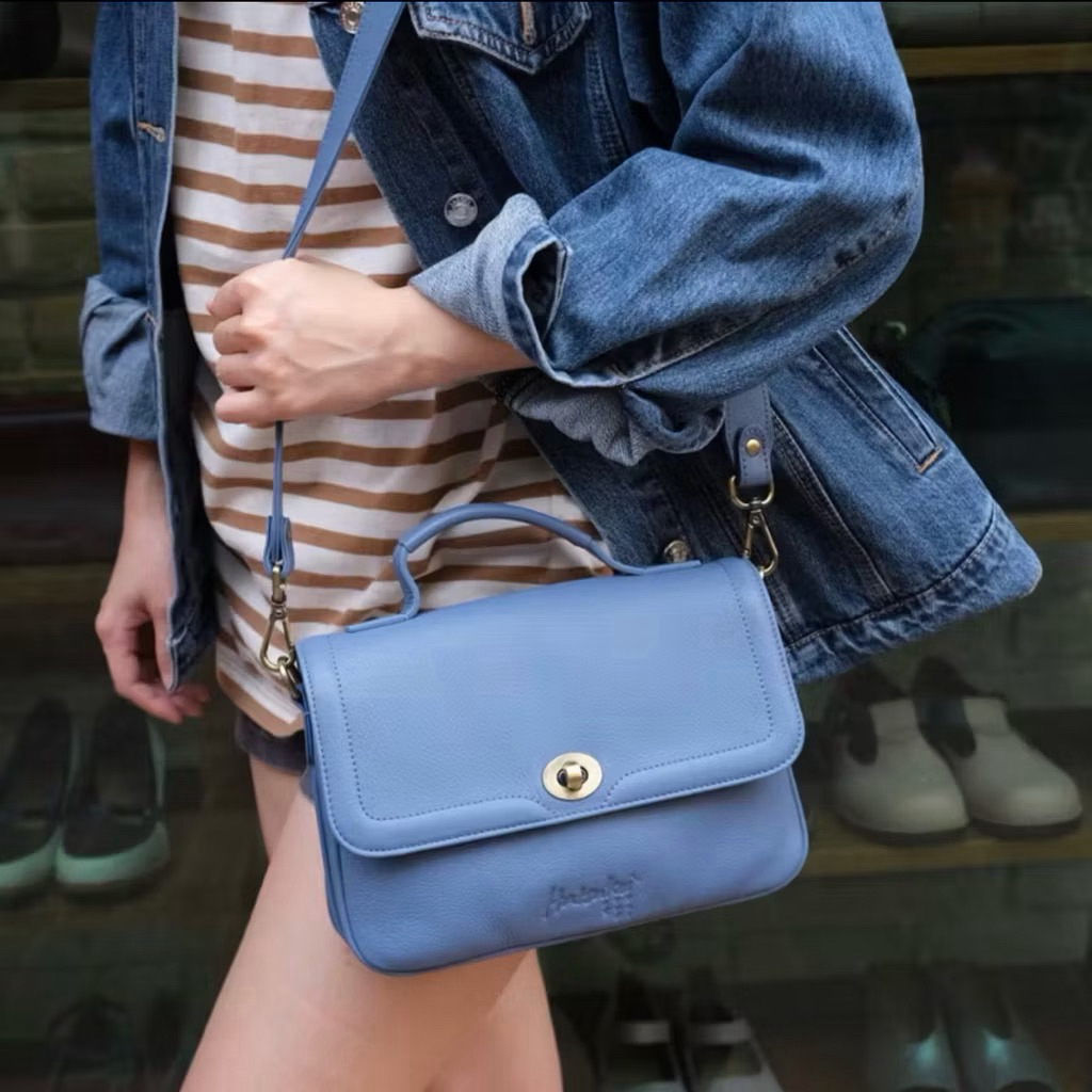 กระเป๋า Hatsukoi รุ่น Gakkou สี Baby Blue (ใหม่มือ1)