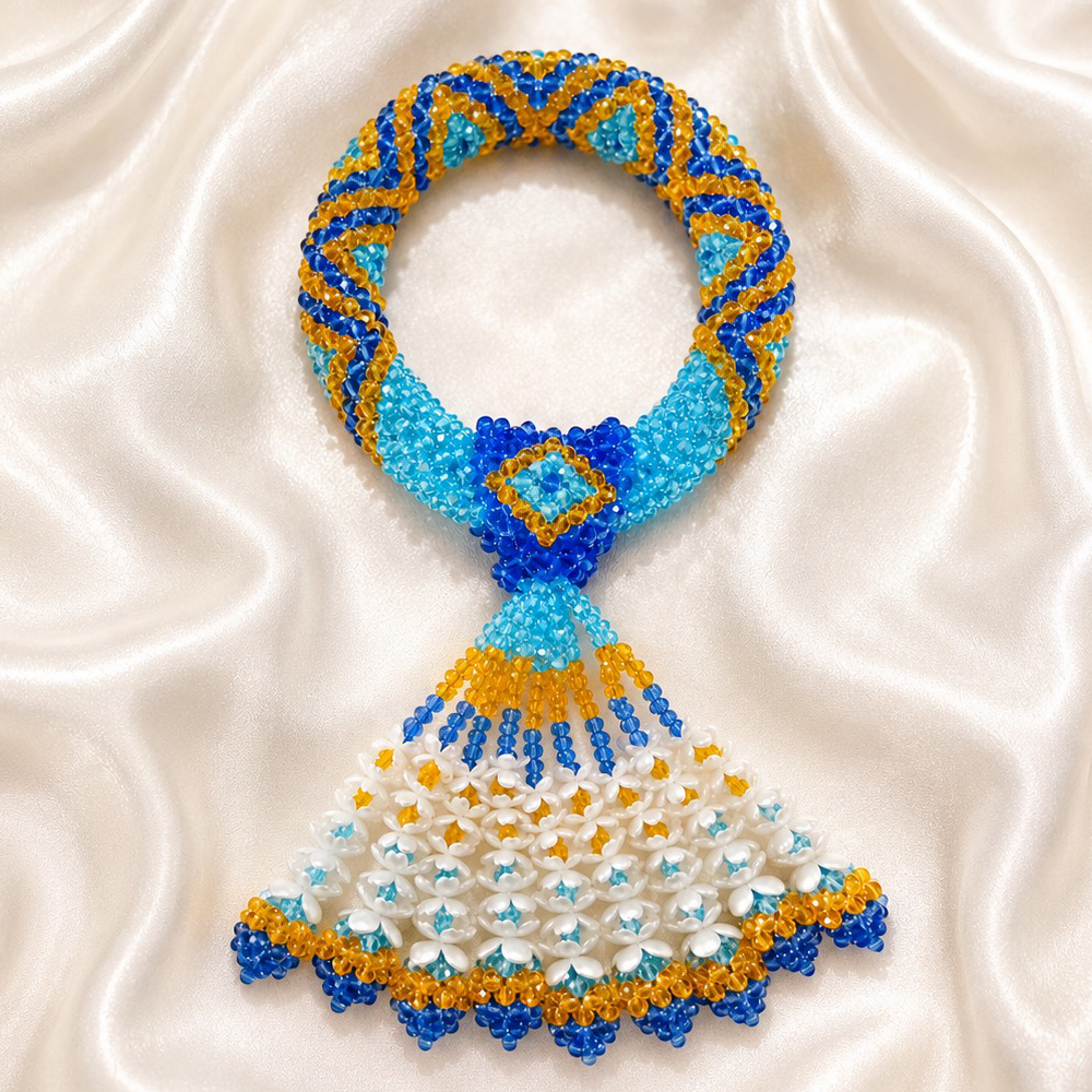 พวงมาลัยคริสตัล 14x22 ซม. โทนฟ้าทองไข่มุก | Luxury Handmade Crystal Ornament