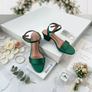 Graceรุ่น040รัดข้อพรีเมี่ยม ไซส์ 36-43 ผ้าซาติน,หนังแก้ว,หนังพียู