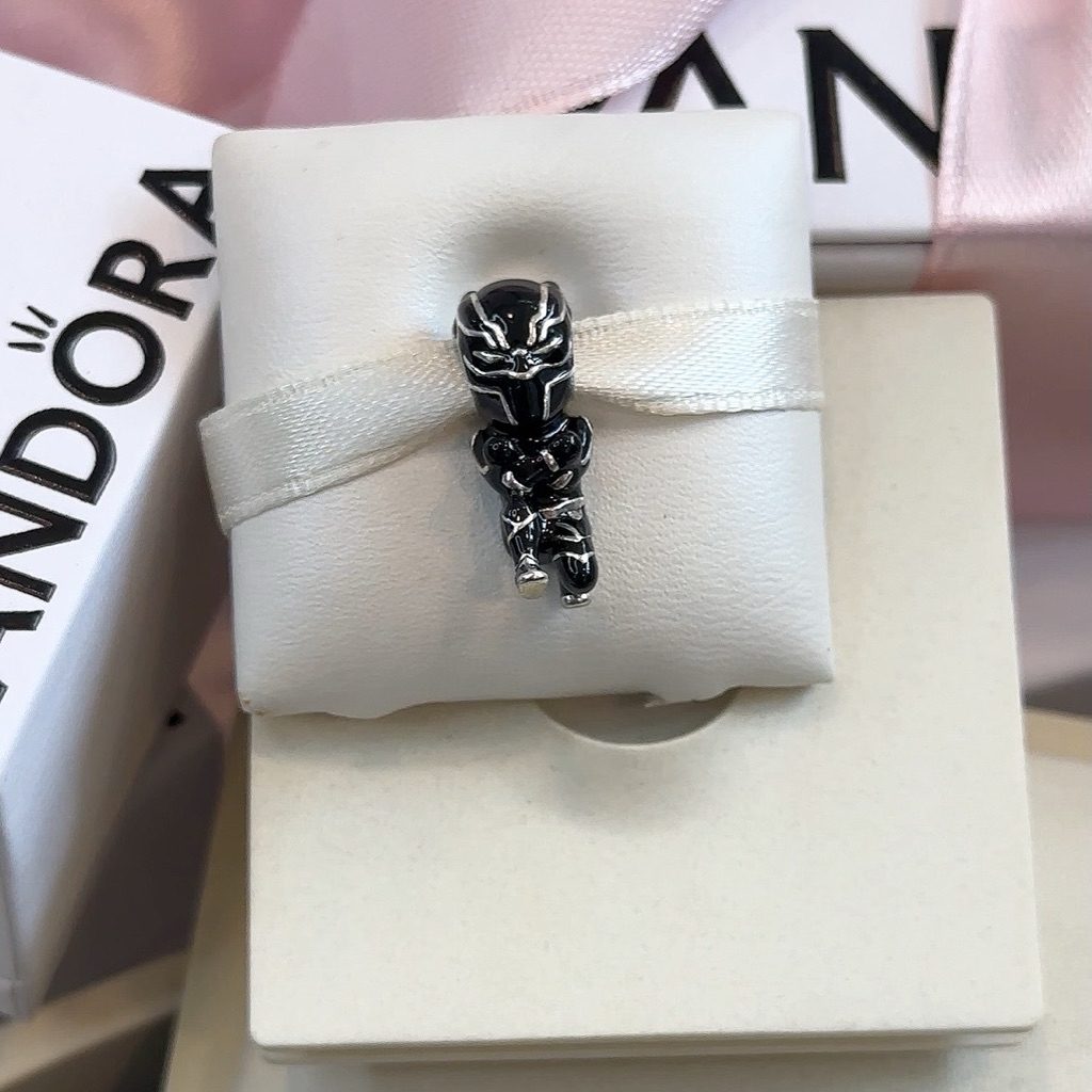 (ของแท้100%)pandora silver charm Marvel x pandora back panther