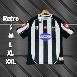 💥Retro พิเศษราคาเปิดตัว💥 เสื้อกีฬาฟุตบอลย้อนยุค หลากลายฤดูกาล ผ้าดีใส่สบาย เสื้อกีฬาเกรดเพลเยอร์ 1