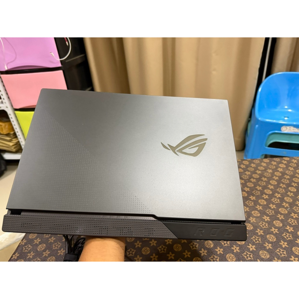 Notebook Asus ROG Strix G17 GL743QE-HX088T อัพ ssd เพิ่ม ให้อีก 1TB เล่นเกม ทำงาน สบายๆ สอบถามได้คัฟ