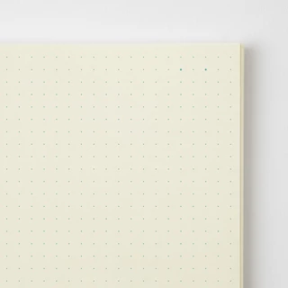 MIDORI MD Notebook Journal <A5> Dot grid (D15387006) / สมุดบันทึกรายวัน MD ขนาด A5 แบบตารางจุด แบรนด์ MIDORI