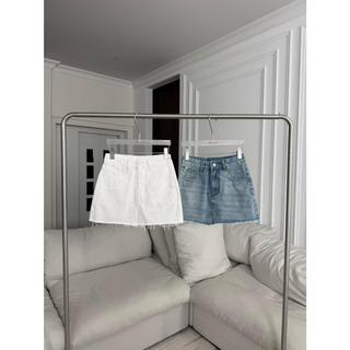 PTJ30191 Stasy Skirt กระโปรงยีนส์สั้นปักโลโก้ PROMTHONG