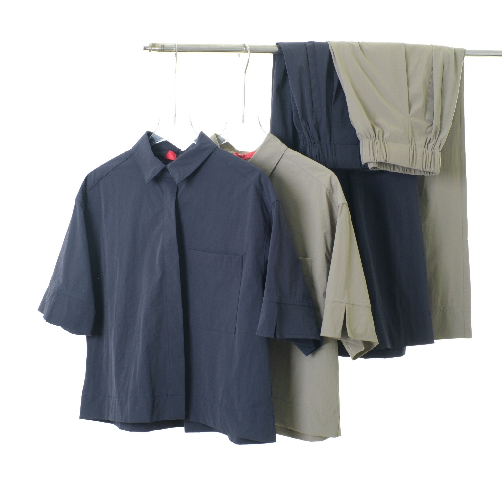 Lawyer Store | [5601895] [5601895-1] (ขายแยกชิ้น) ชุดเซ็ท เสื้อคอปก กระดุมซ่อน  ผ้าเย็น กันน้ำ กันแดด กางเกงเอวสม็อค