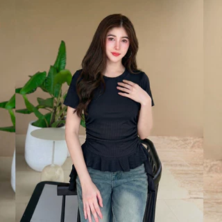 เสื้อแฟชั่น ผ้าร่องพรีเมี่ยม คอกลม แต่งระบายแมงกระพรุน แต่งสม๊อคข้าง ใส่แมท T020