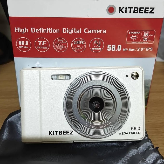 ***มีตัวต่อไปให้ครับ*** กล้องดิจิตอล Kitbeez KC-2 มือ2