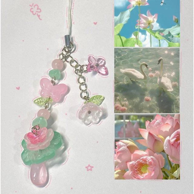 สายห้อยโทรศัพท์ลายดอกบัวสุดฮอตฮิต 🪷 lotus flower phone charm ••