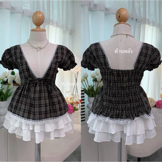 เสื้อคอวีแขนตุ๊กตา detail แต่งลูกไม้ลายสก็อตน่ารักทรงคอ V ลึกผูกโบว์หน้า