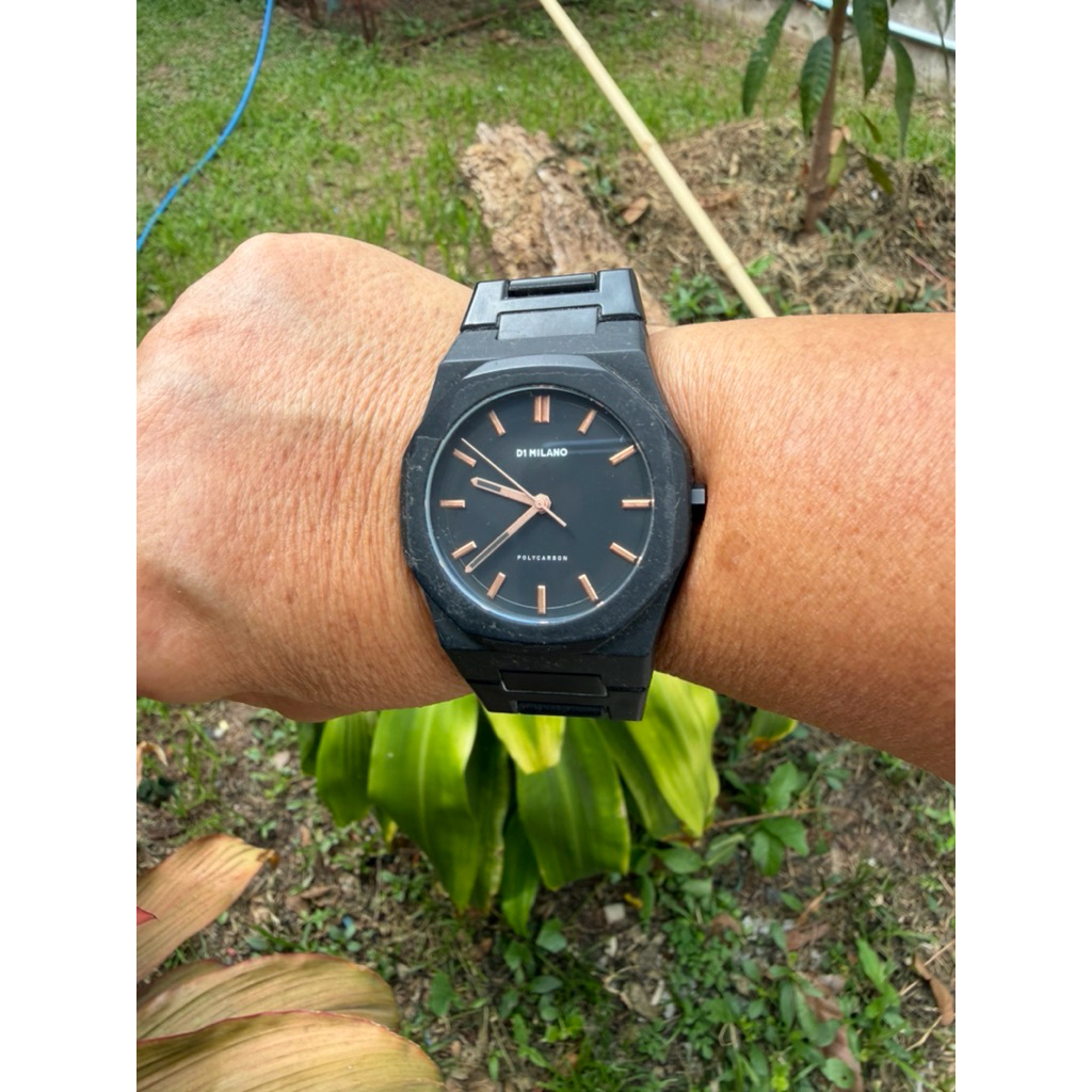 ส่งต่อ USED นาฬิกาข้อมือผู้ชาย , สาย Polycarbonate, สีดำ ของแท้จาก D1 Milano ลด ราคาพิเศษ