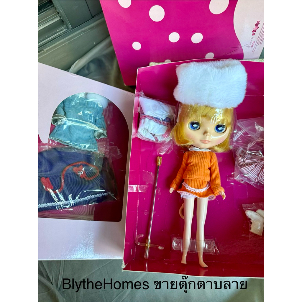 Blythe Neo mitten by Blythe
