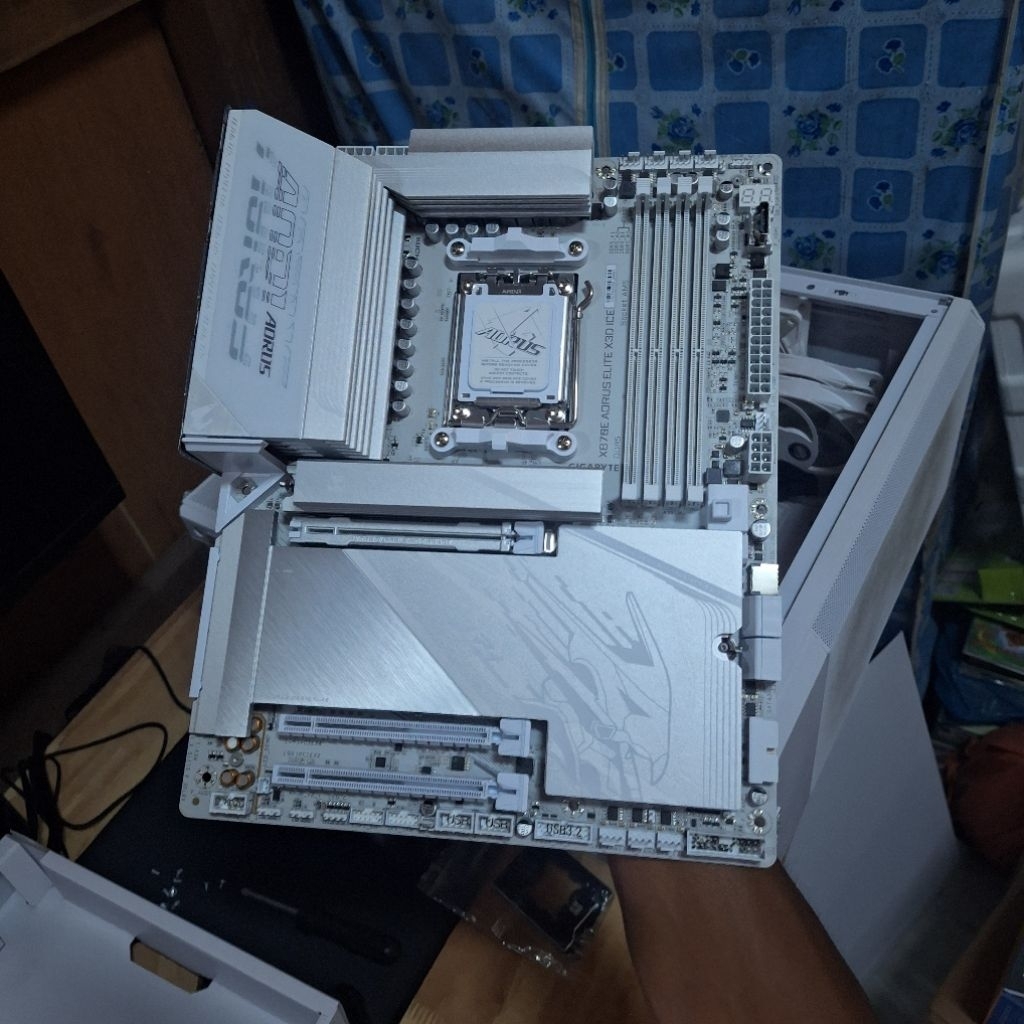 X870e Aorus elite x3d ice ใหม่ๆ  ปก.2/2029