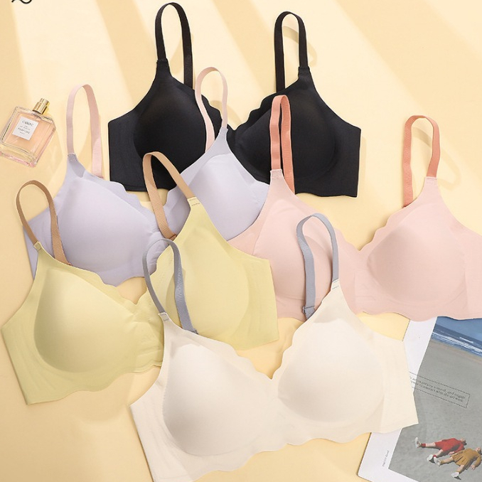 Peony & Lace บรา ไซส์ใหญ่ ไร้โครง ไร้ขอบ ซัพพอร์ตดี นุ่มบางเบาซับผิว ไร้รอยกดทับ ทรงสวยได้รูป ใส่แล้วมั่นใจทุกวัน #B02