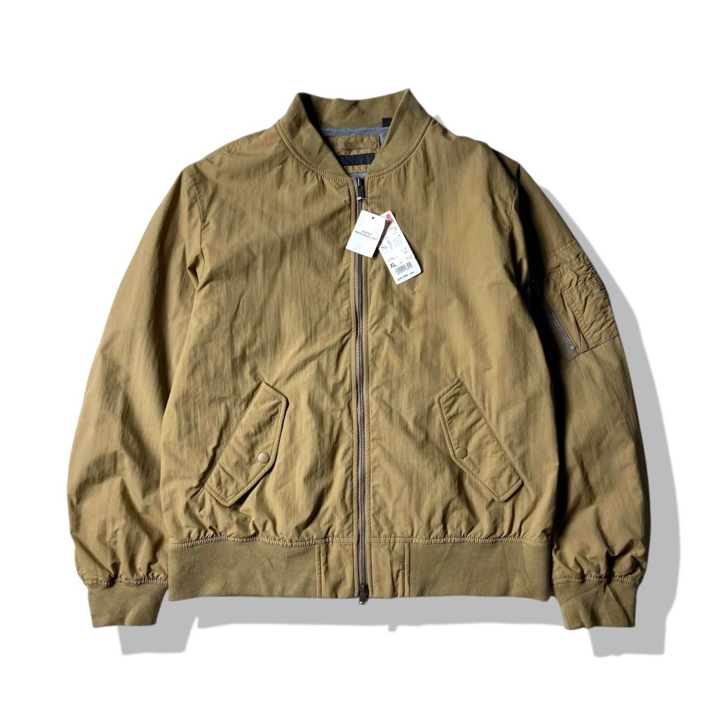 Uniqlo Brown Double Zip MA-1 Bomber Jacket มือสอง รอบอก 48”