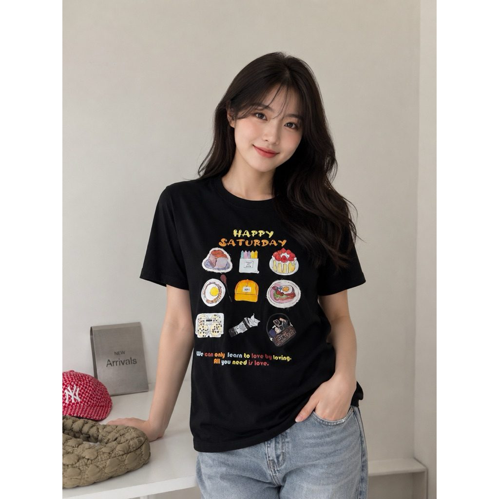 เสื้อยืดป้ายTag 🏷️ It’s me basic สกรีนลาย Happy Saturday