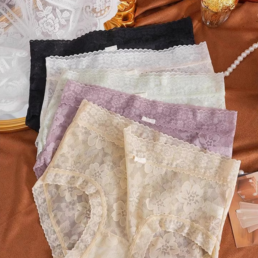 Peony & Lace กางเกงใน ผู้หญิง สไตล์ฝรั่งเศส #Y11 ลูกไม้ เซ็กซี่ ไร้ขอบ ระบายอากาศ ต้านแบคทีเรีย เอวกลาง ใส่สบายไม่ติดผิว