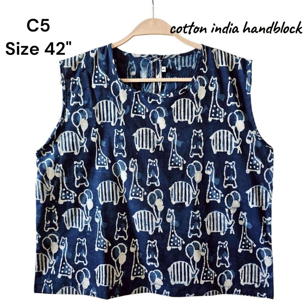 เสื้อคอกลม แขนกุด ไซส์ 42" มีหลายลาย ผ้าคอตต้อนอินเดีย ใส่สบาย ตรงปกถ่ายจากงานจริง