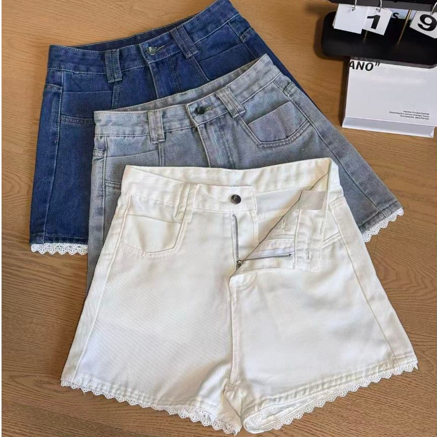 Swan shop (มี3สี ไซด์S-4XL)กางเกงยีนส์ขาสั้นผู้หญิง เอวสูง แต่งลูกไม้ ปลายขาเก๋ สไตล์เกาหลี ใส่สบาย