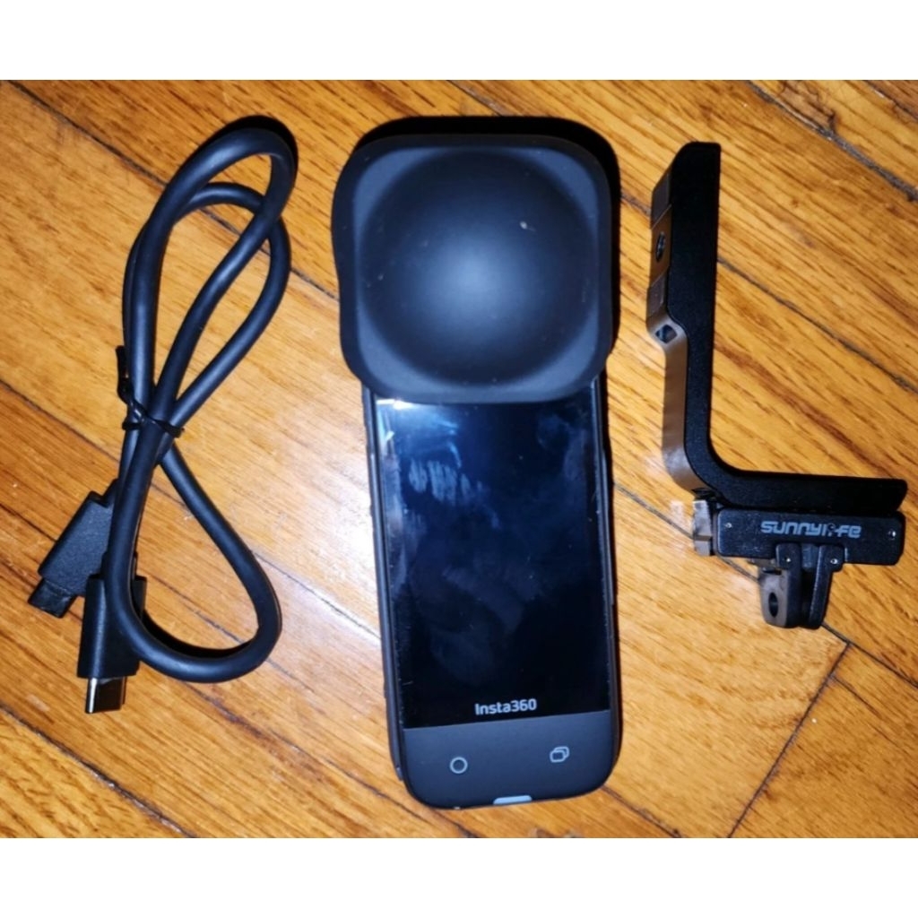 Insta360 X4 8K 360 Degree Action Camera มือสอง สภาพสวย กล้อง 360 องศา