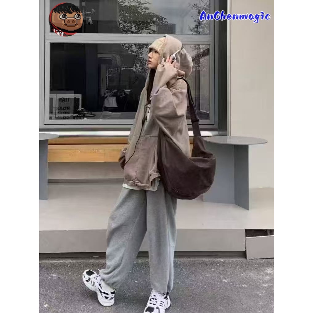 กระเป๋าครอสบอดี้ผ้าแคนวาสสไตล์เรโทร 🚚จัดส่งจากประเทศไทย ใช้ได้ทั้งชายและหญิง ผ้าคุณภาพสูง สายสะพายปรับได้ รับประกัน 1 ปี