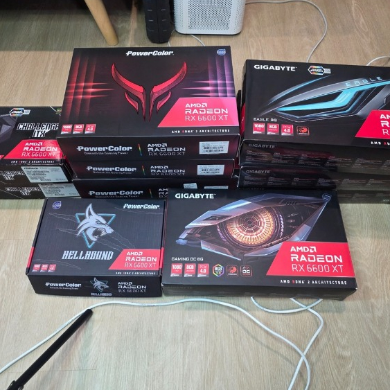 การ์ดจอมือสอง AMD Radeon RX 6600 XT 8GB GDDR6 ครบกล่อง RDNA2 PCIe4.0