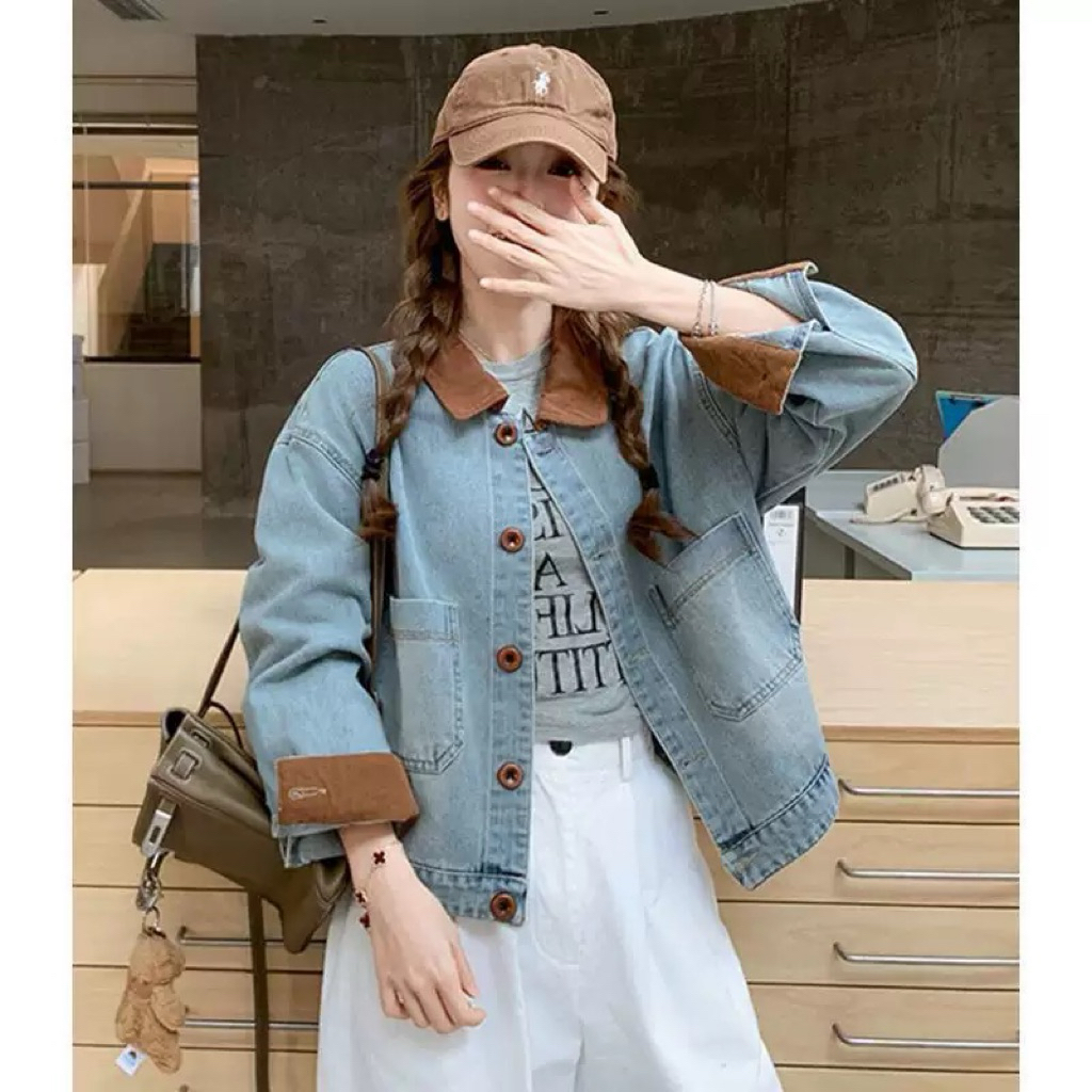 เสื้อแจ็กเก็ตยีนส์ผู้หญิง Denim Jacket with Contrast Collar