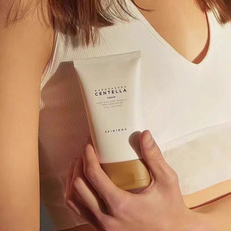 [บำรุงผิวชุ่มชื้นกระจ่างใส] SKIN1004 Madagascar Centella Tone Brightening Capsule Cream 75ml