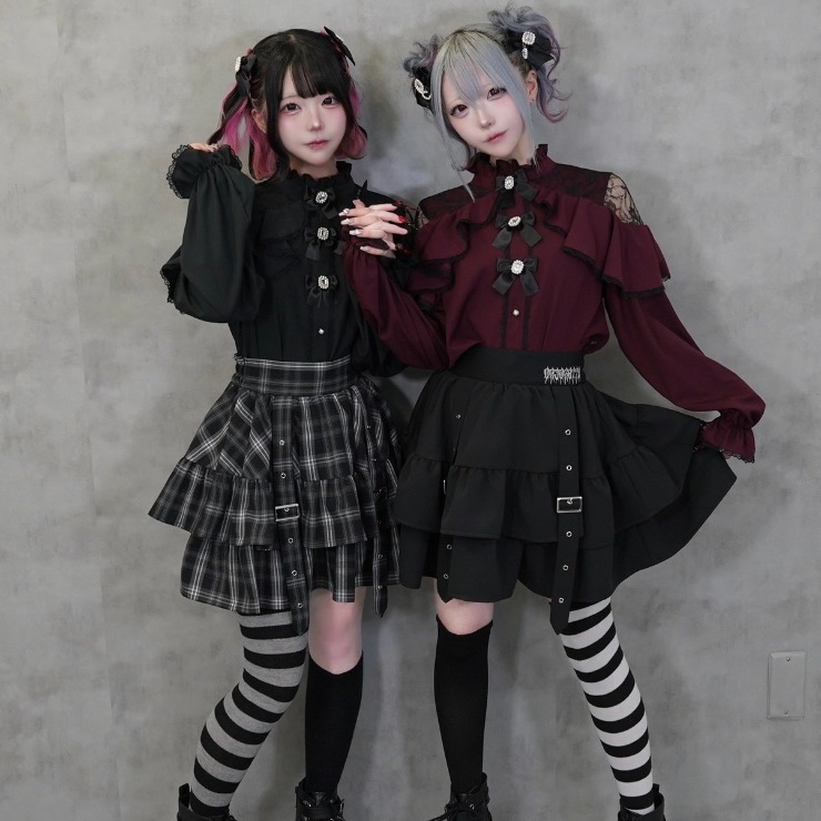 Majoretty - กระโปรงระบายสามชั้นดีไซน์เอวสูงพร้อมสายเข็มขัดคู่สุดน่ารัก