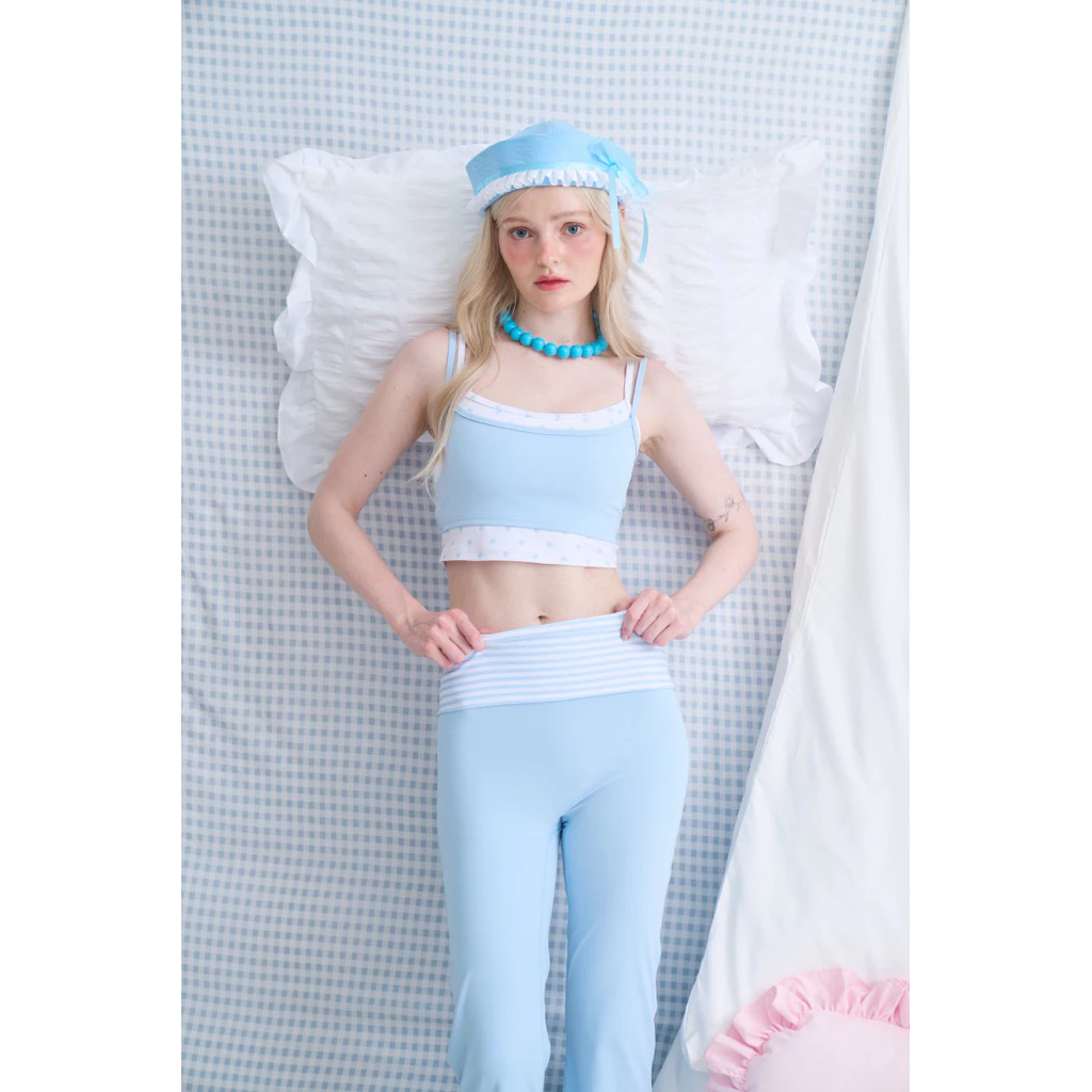 Daydreamer set: ชุดเซ็ตสปอร์ตบราพร้อมฟองน้ำในตัว กางเกงขาม้าเก็บพุง