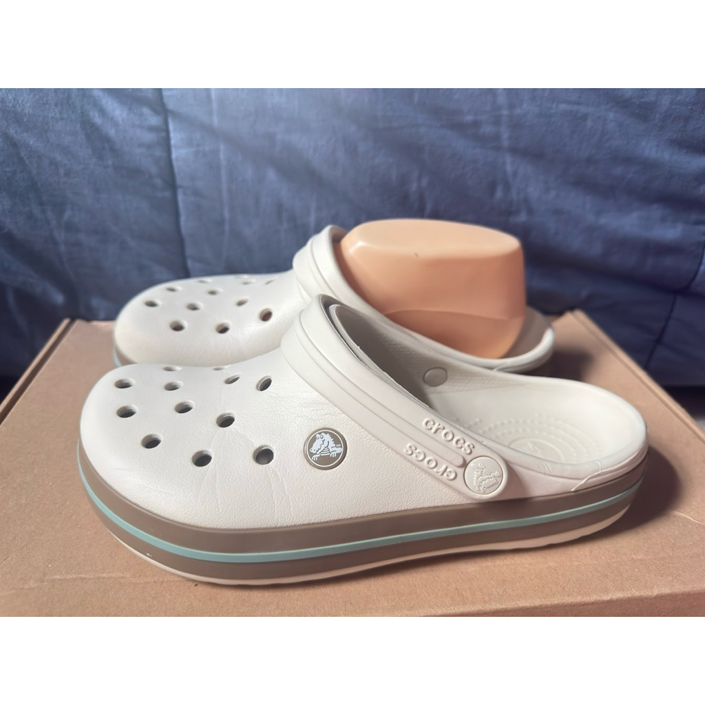 Crocs M6 W8  ไซส์ 38 ใส่ได้