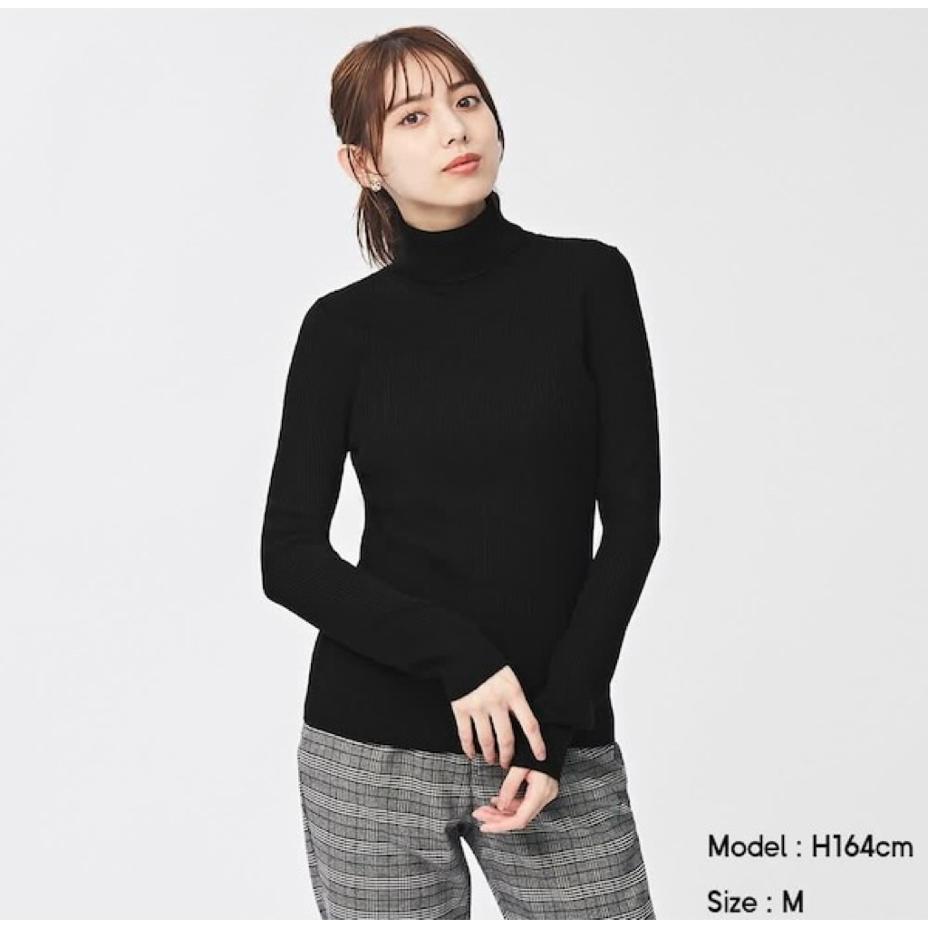 เสื้อคอเต่า GU แท้💯 (size L)