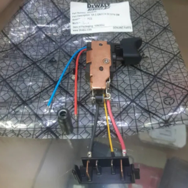 DEWALT ชุดสวิตซ์ควบคุม สว่านไร้สาย 18 V รุ่น DCD771 DCD776 part no N366619 N335379 N868644