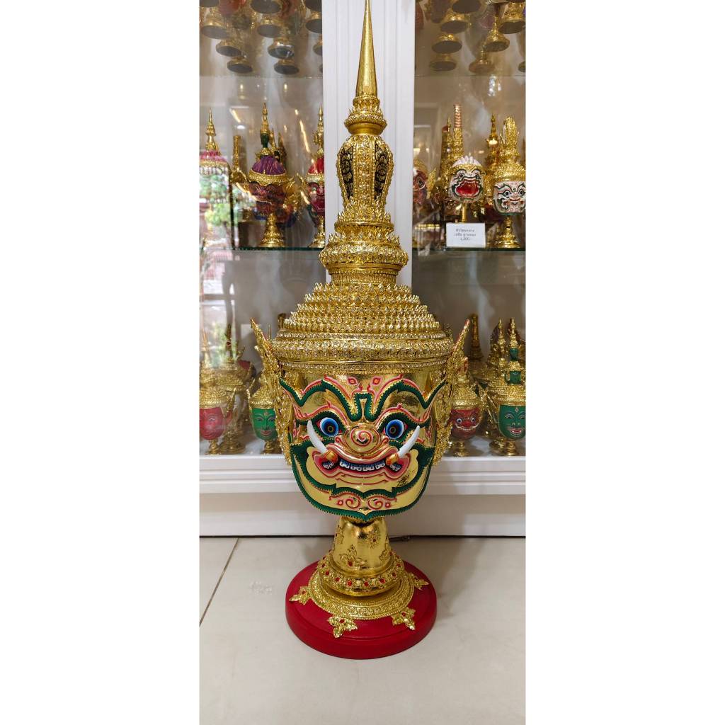 เศียรเทพ ท้าวเวสสุวรรณ ขนาดครอบ รุ่นพรีเมี่ยม งานกระดาษ ทองเค ประดับเพชร พร้อมฐานไม้อัดสีแดงฟรี หัวโขน เศียรครู khonmask