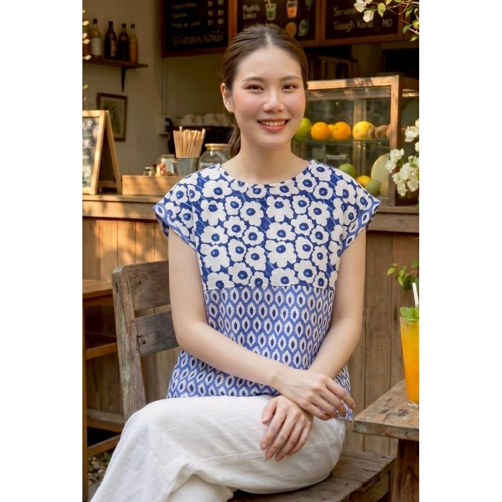 เสื้อคอปาด ทรงแขนปีกค้างคาวสั้น ไซส์40", 42" และ44" ยาว22" ผ้าตัดต่อคอตต้อนอินเดีย